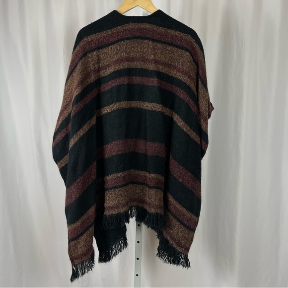 American Eagle One Size Knit Poncho Sweater Tassel Fringe Boho Beachy - Picture 2 of 7
